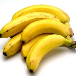 Під час грудного вигодовування мамі, що годує необхідно вживати достатньо овочів і фруктів, і одним з популярних фруктів вважають банан