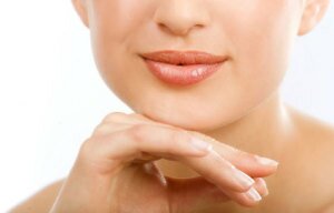 Лазерна епіляція верхньої губи - це косметична процедура видалення небажаного волосся на верхній губі