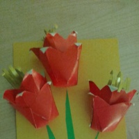 Об'ємні квіти з картону і кольорового паперу   Хочу розповісти вам, як зробити об'ємні квіти з дітьми дошкільного віку